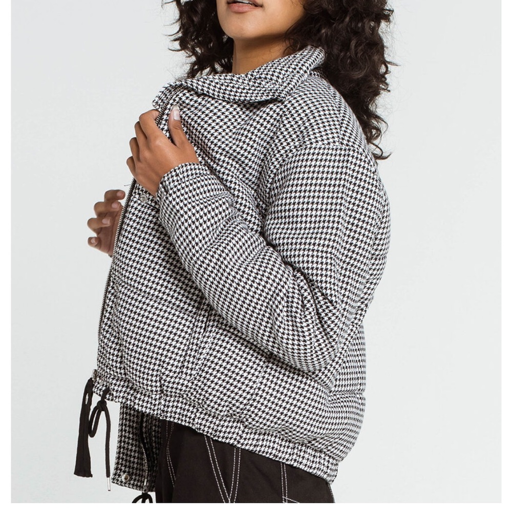 houndstooth puffer jacket - Picture 2 of 3